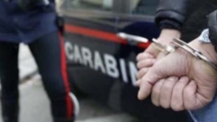 furti nel cilento carabinieri acciuffano un ladro a gioi