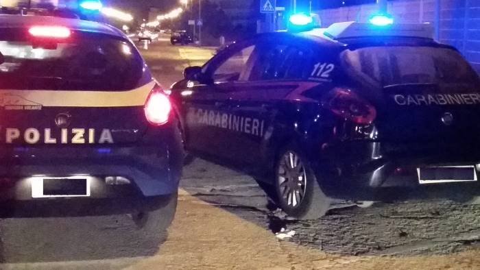 blitz nell agro eseguite catture da carabinieri e polizia