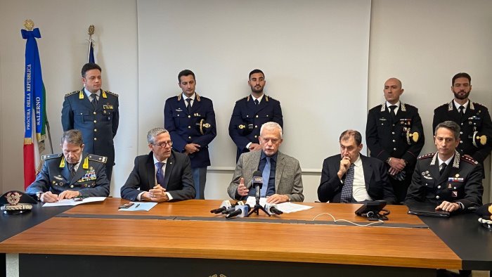 arrestati in irpinia i latitanti del clan de vivo fezza dell agro nocerino