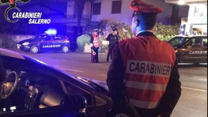 denunciati due giovani cilentani beccati in auto con la droga