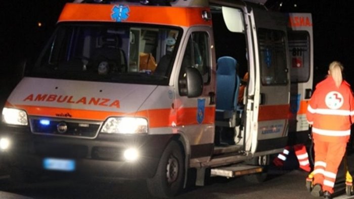 avellino tragedia nella notte 49enne travolto e ucciso in strada