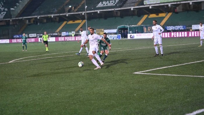 giugliano foggia ad avellino niente trasferta per i tifosi rossoneri