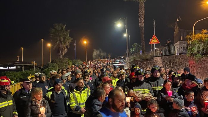 fiaccolata a casamicciola savio presenza sindaci inopportuna e strumentale