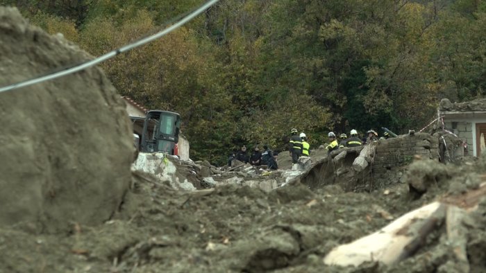 frana ischia ma quale abusivismo il problema e la montagna