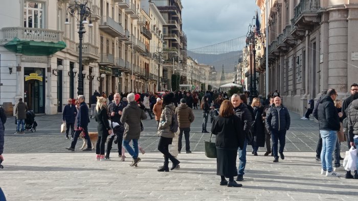 covid avellino 70 contagi su 258 tamponi il virus corre rapido tra le famiglie