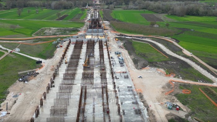 nuova linea ferroviaria napoli bari rfi si aggiudica gara da oltre 71 milioni