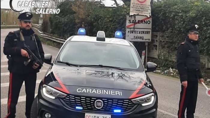 ruba un auto e compie due rapine tra pontecagnano e salerno arrestato