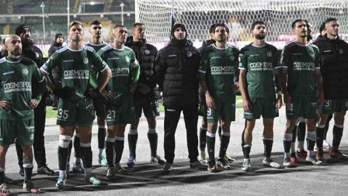 avellino pazienza perde un difensore verso la sfida col taranto