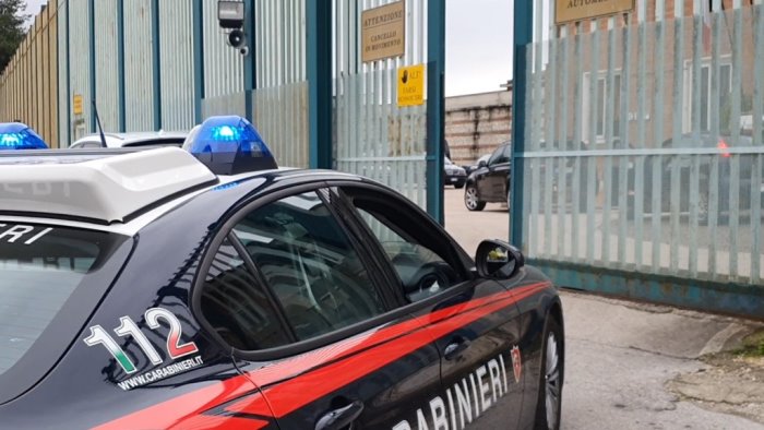 estorsione aggravata dal metodo mafioso i carabinieri arrestano un 32enne