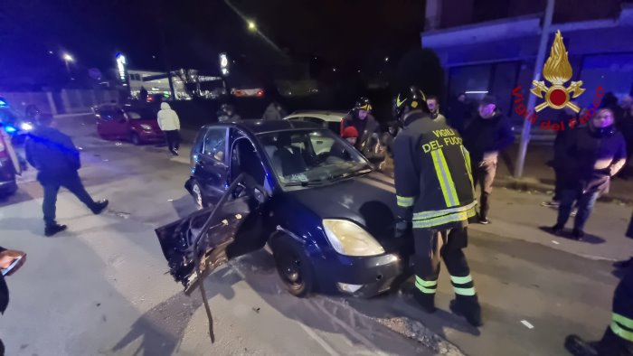 avellino grave incidente a valle due feriti in ospedale