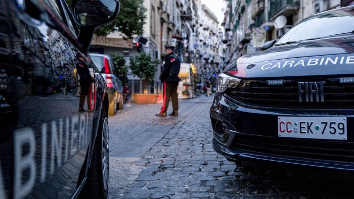 napoli rione sanita blindato per natale controlli dei carabinieri