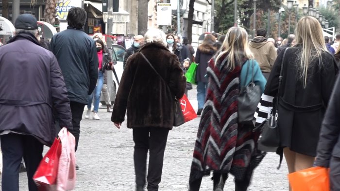 nessun servizio di spazzamento nel giorno di natale a salerno celano inaudito