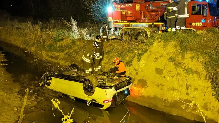 melizzano auto in un canale muore il conducente