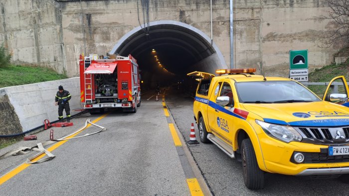 incendio in galleria a vallesaccarda in azione il gruppo gsa