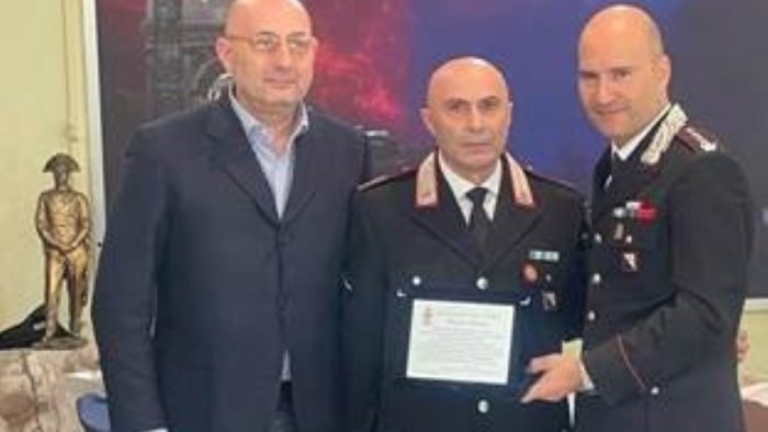 carabinieri il luogotenente mario veltro in pensione