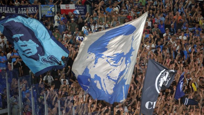 invasione azzurra allo stadio olimpico grande torino settore ospiti sold out