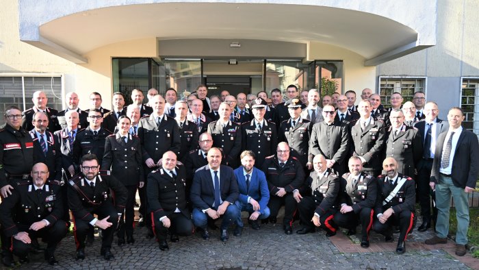 a benevento il generale la gala numero uno dell arma in campania