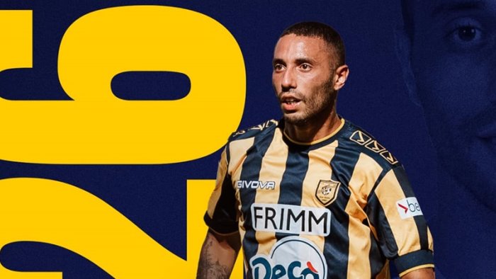 juve stabia ufficiali i rinnovi di leone e piscopo fino al 2026