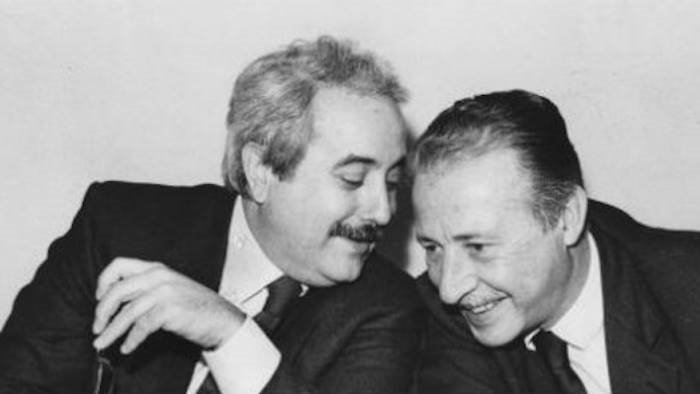 avellino gli studenti del virgilio ricordano falcone e borsellino