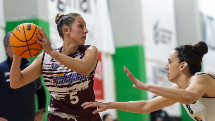 basket a2 sfida salvezza contro torino per la salerno ponteggi