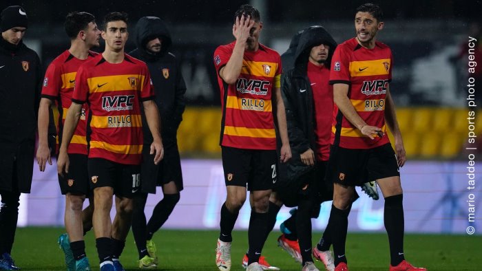 serie c benevento giugliano 0 1 celeghin gela la strega rileggi la diretta