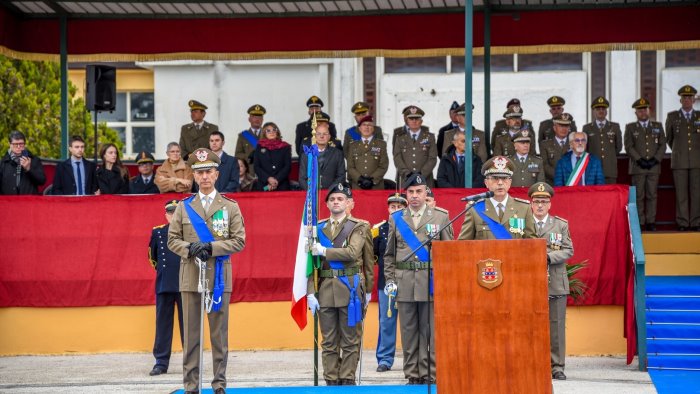 maddaloni cambio al vertice della scuola di commissariato dell esercito