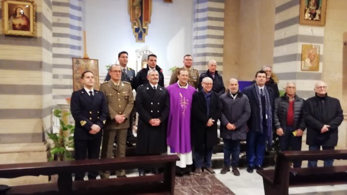 cava celebrata la messa di natale per i caduti dal nuovo cappellano militare