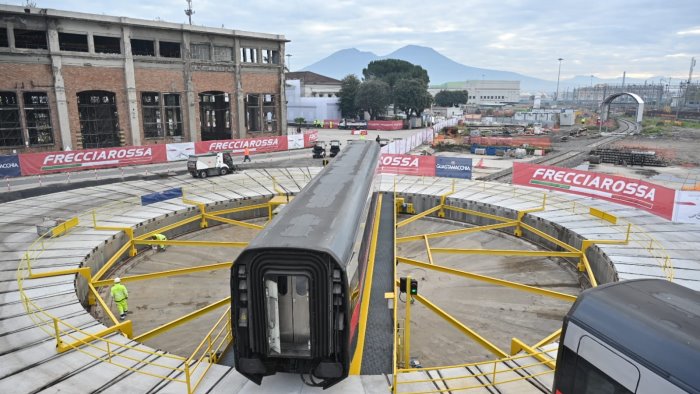 trenitalia un volto nuovo per l impianto di manutenzione frecciarossa di napoli