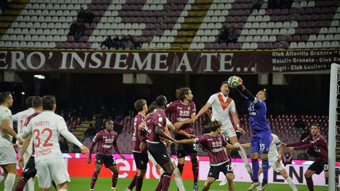 salernitana brescia 0 0 pari e sbadigli all arechi i granata restano in crisi