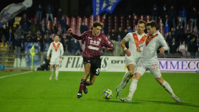 salernitana primavera fusco jr is on fire doppietta e rimonta all avellino