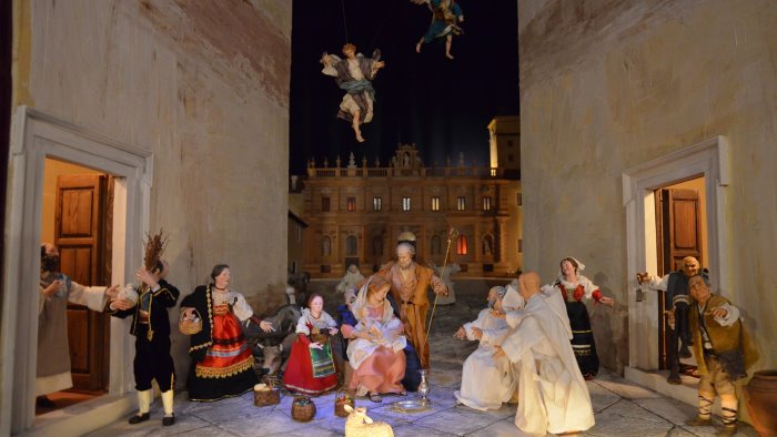 padula si illumina con la magia del presepe