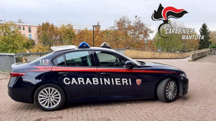 ucciso in un garage a mantova la vittima e un anziano originario di napoli