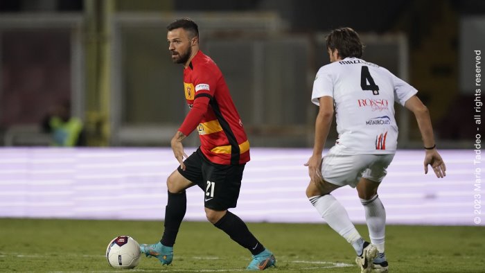 benevento da ascoli sirene di mercato per agazzi