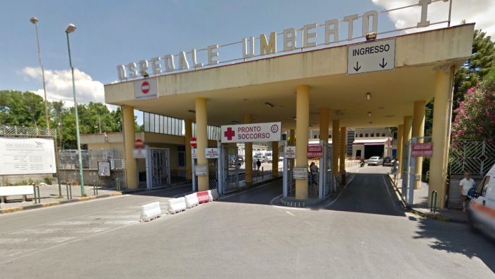 vigilantes aggredito al pronto soccorso nella notte di natale ora basta