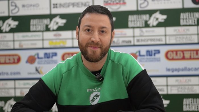 avellino basket robustelli serieta e convinzione nel lavoro quotidiano