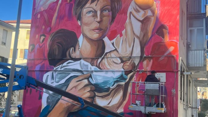 salerno un murales in memoria di margaret cittadino