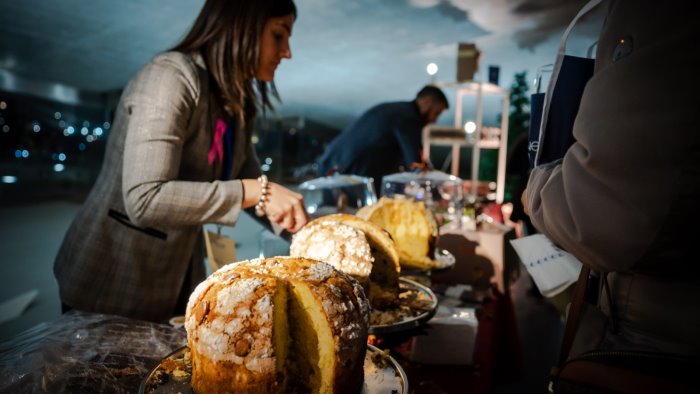 cala il sipario su panettone d artista edizione record con 5mila visitatori