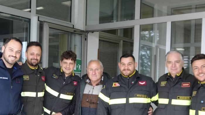 grazie all operato dei vigili del fuoco santa barbara vi protegga