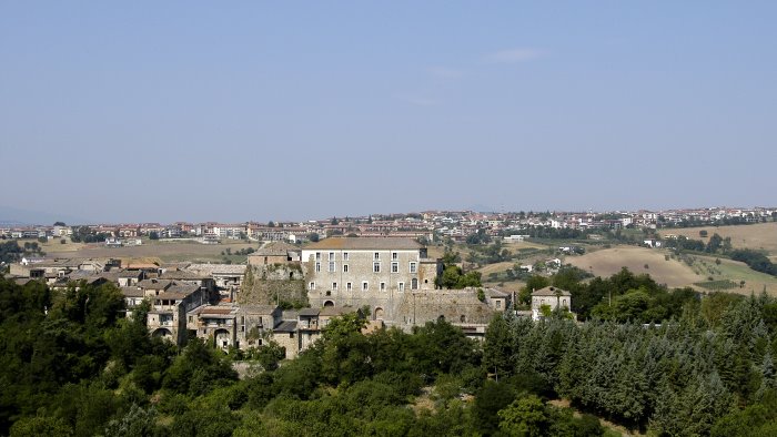 terremoti infiniti incontro dei sindaci dei comuni terremotati dell 80