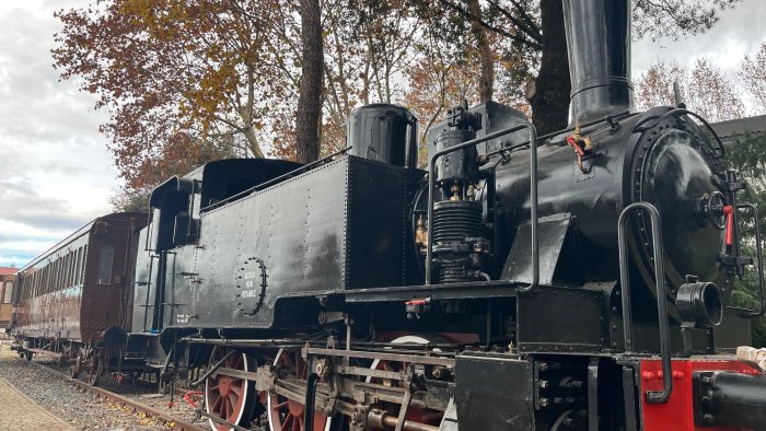 telese terme inaugurazione treno storico con il sottosegretario ferrante