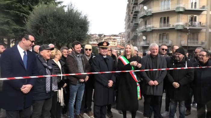 giornata storica per avellino apre il tunnel nargi e festa tagliano il nastro