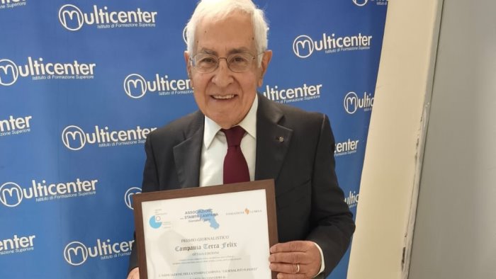 premio giornalistico campania terra felix riconoscimento per giuseppe blasi