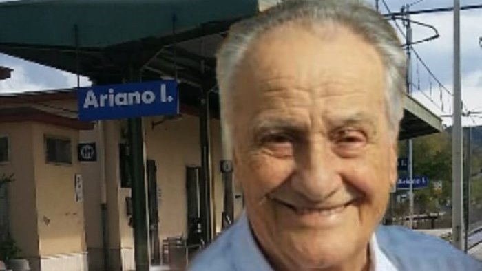 ariano stazione in lutto si ferma l ultimo treno dell umilta ciao gabriele