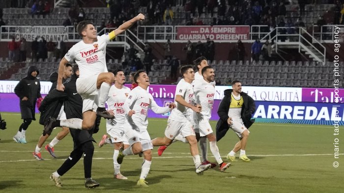 benevento vittorioso a trapani tutte le foto del match