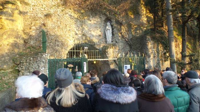 e il giorno in cui la chiesa venera la madonna di lourdes