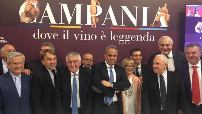 sannio falanghina alla chiusura anche il governatore de luca