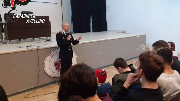 carabinieri in cattedra al de sanctis di s angelo dei lombardi