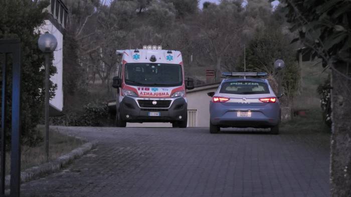 dramma ad ariano 43enne si uccide impiccandosi