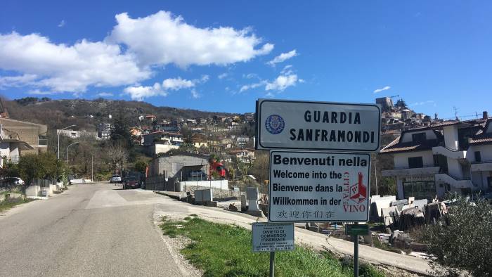 in auto con ragazza casertana positiva scatta quarantena