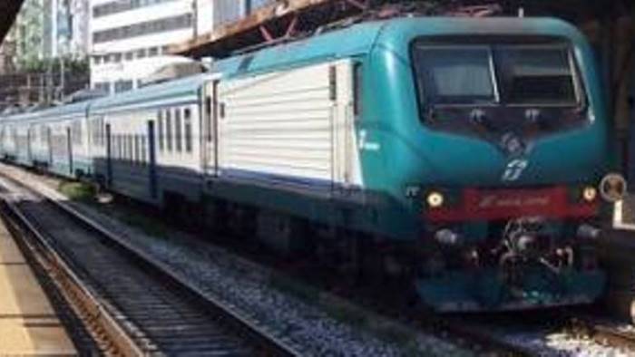 coronavirus caso sospetto in treno convoglio bloccato